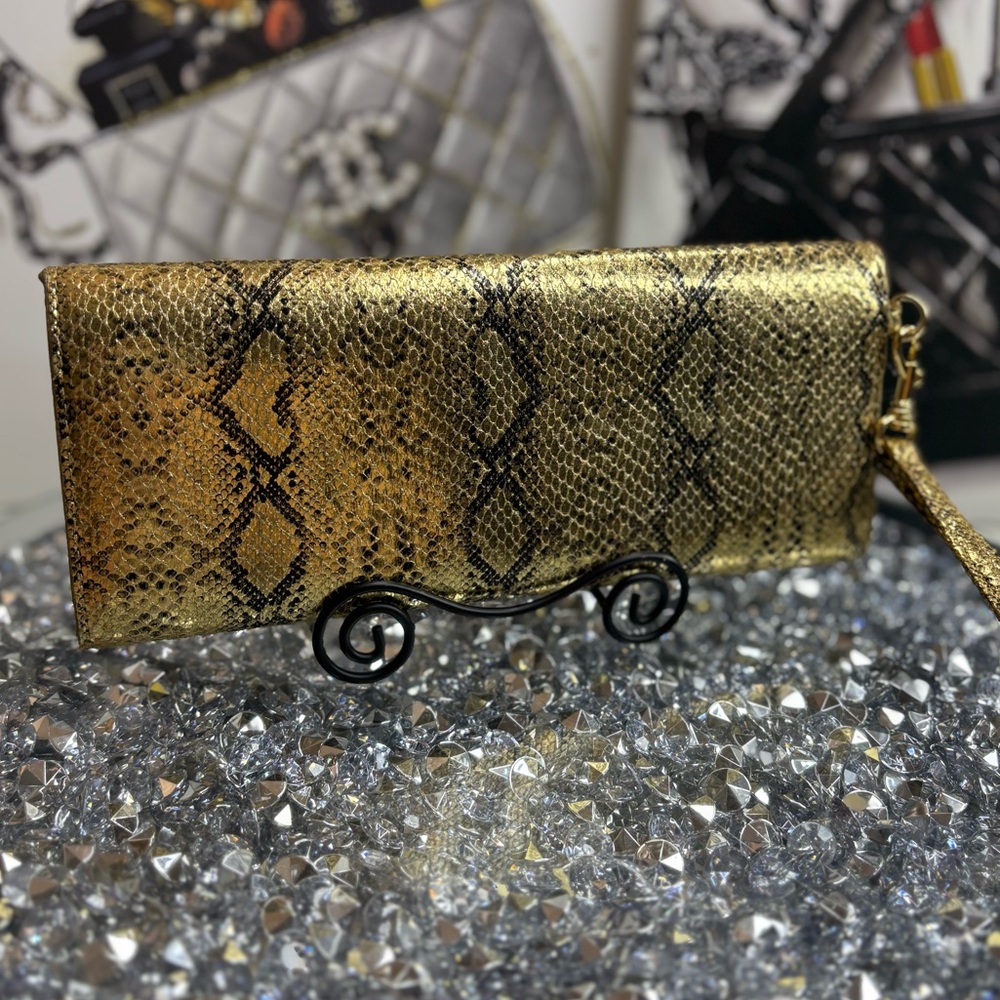Marc by Marc Jacobs Alila Python clutch EUC - Picture 3 of 11